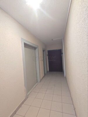 Продам двухкомнатную (2-комн.) квартиру, Маршала Катукова ул, 3к1, Москва г