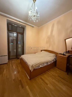 Продам двухкомнатную (2-комн.) квартиру, 1-й Боткинский проезд, 6, Москва г