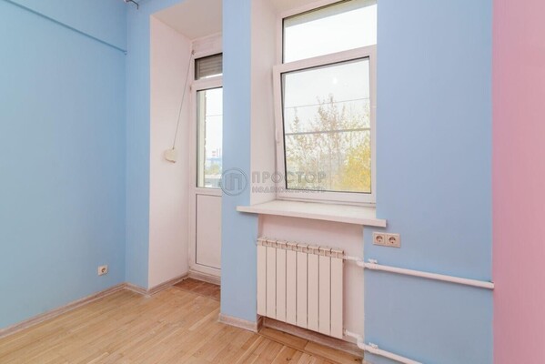 Продам двухкомнатную (2-комн.) квартиру, Зорге ул, 20, Москва г