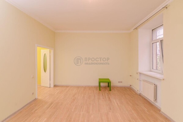 Продам двухкомнатную (2-комн.) квартиру, Зорге ул, 20, Москва г