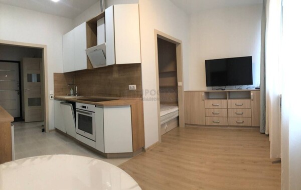 Продам однокомнатную (1-комн.) квартиру, Смольная ул, 44к2, Москва г