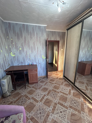 Сдам трехкомнатную (3-комн.) квартиру, Комендантский пр-кт, 40ак1, Санкт-Петербург г