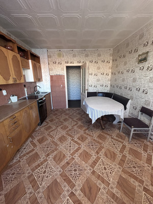 Сдам трехкомнатную (3-комн.) квартиру, Комендантский пр-кт, 40ак1, Санкт-Петербург г