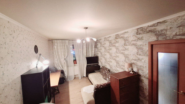 Продам двухкомнатную (2-комн.) квартиру, Бадаева ул, 11А, Санкт-Петербург г