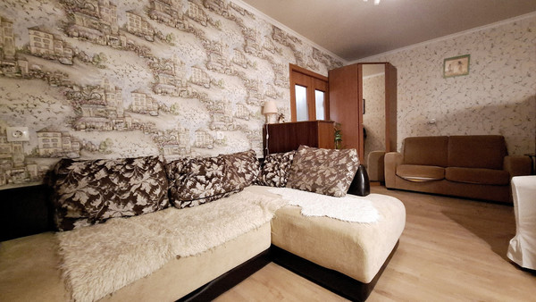 Продам двухкомнатную (2-комн.) квартиру, Бадаева ул, 11А, Санкт-Петербург г