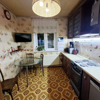 Продам двухкомнатную (2-комн.) квартиру, Бадаева ул, 11А, Санкт-Петербург г