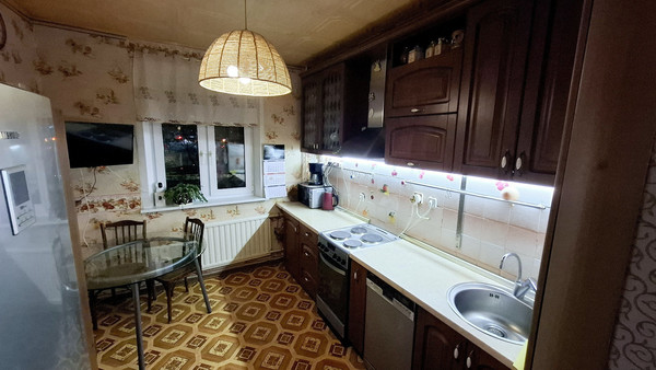 Продам двухкомнатную (2-комн.) квартиру, Бадаева ул, 11А, Санкт-Петербург г