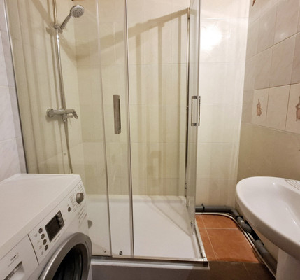 Продам двухкомнатную (2-комн.) квартиру, Бадаева ул, 11А, Санкт-Петербург г