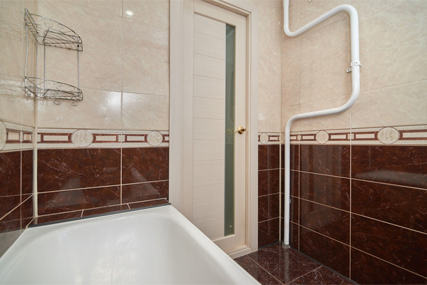 Продам двухкомнатную (2-комн.) квартиру, Муравьева ул, 2/3, Иркутск г