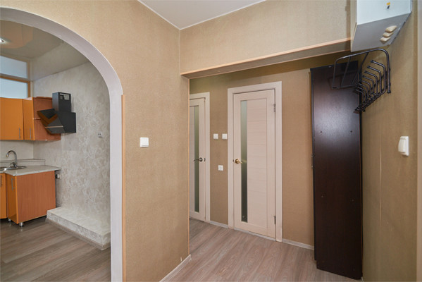 Продам двухкомнатную (2-комн.) квартиру, Муравьева ул, 2/3, Иркутск г