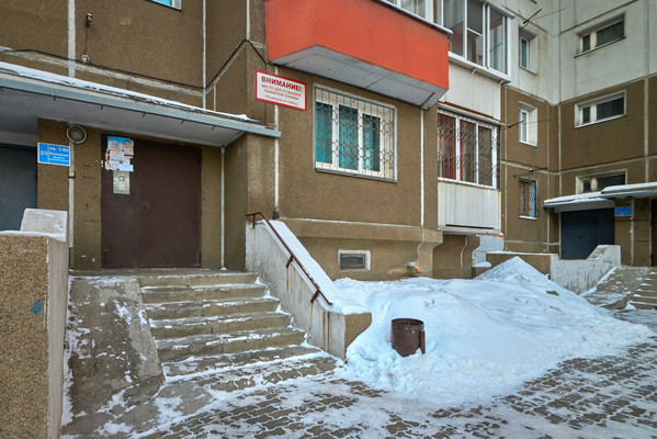 Продам двухкомнатную (2-комн.) квартиру, Муравьева ул, 2/3, Иркутск г