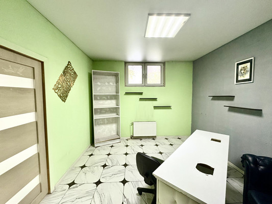 Продам коммерческое помещение 106,7 м2, О.Кошевого ул, 34, Калининград г