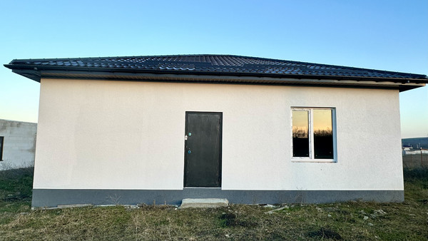 Продам дом, Имени Малоземельца Георгия Никитина ул, 62, Натухаевская ст-ца, 0 км от города