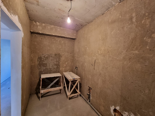 Продам трехкомнатную (3-комн.) квартиру, Шарданова ул, 50к3, Нальчик г