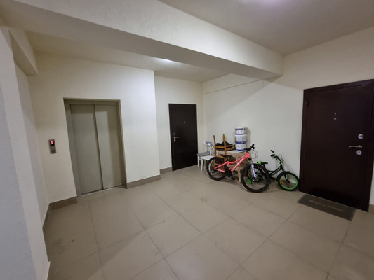 Продам трехкомнатную (3-комн.) квартиру, Шарданова ул, 50к3, Нальчик г