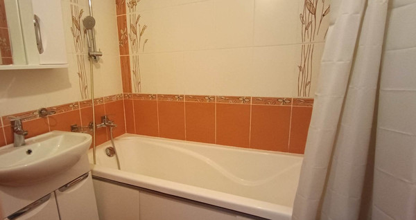 Продам трехкомнатную (3-комн.) квартиру, Видова ул, 167, Новороссийск г