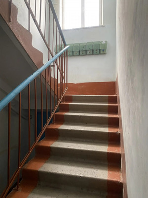 Продам трехкомнатную (3-комн.) квартиру, Ленинградская ул, 123а, Старая Станица ст-ца