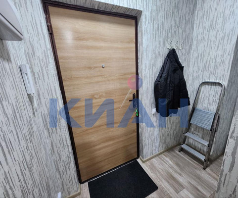 Продам однокомнатную (1-комн.) квартиру, Караульная ул, 39В, Красноярск г