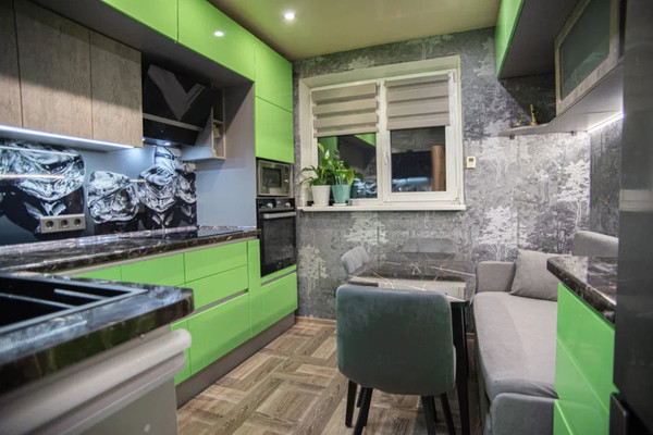 Продам двухкомнатную (2-комн.) квартиру, Ледокольный проезд, 9, Мурманск г