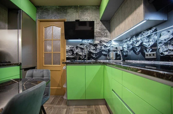 Продам двухкомнатную (2-комн.) квартиру, Ледокольный проезд, 9, Мурманск г