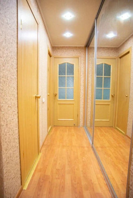 Продам двухкомнатную (2-комн.) квартиру, Ледокольный проезд, 9, Мурманск г