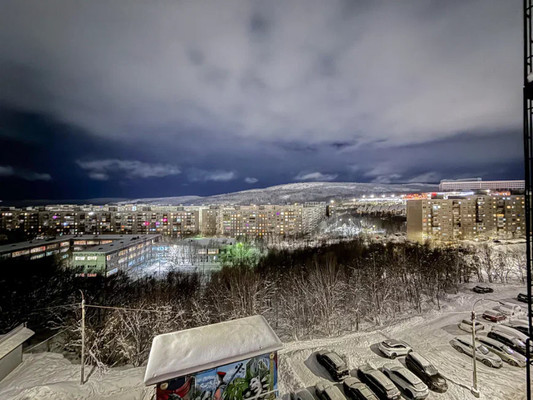 Продам двухкомнатную (2-комн.) квартиру, Ледокольный проезд, 9, Мурманск г