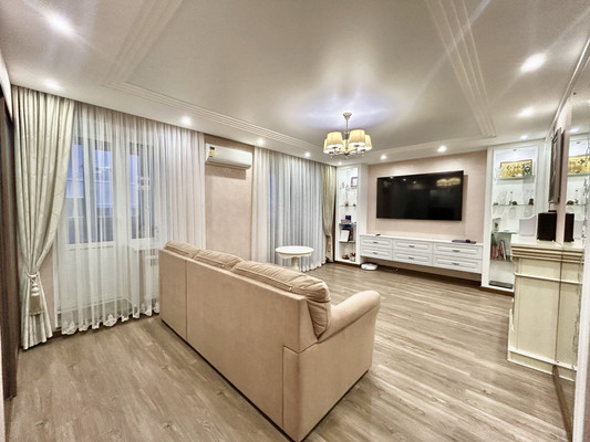 Продам двухкомнатную (2-комн.) квартиру, Одесская ул, 2в, Пенза г