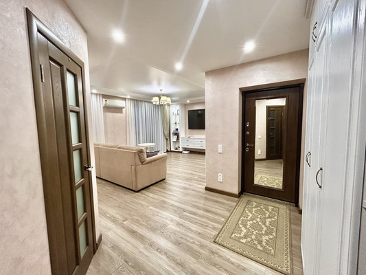 Продам двухкомнатную (2-комн.) квартиру, Одесская ул, 2в, Пенза г