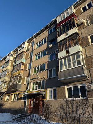 Продам двухкомнатную (2-комн.) квартиру, Рихарда Зорге ул, 12, Казань г