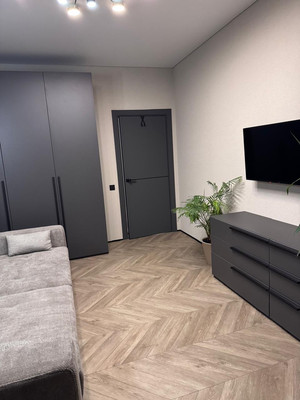 Продам трехкомнатную (3-комн.) квартиру, Стачки пр-кт, 200с1, Ростов-на-Дону г