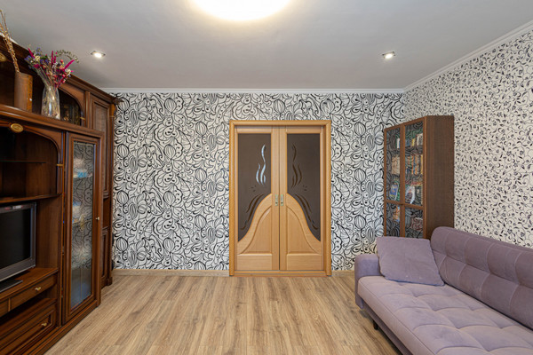 Продам трехкомнатную (3-комн.) квартиру, Энгельса ул, 12, Ханты-Мансийск г