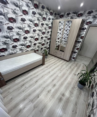 Продам двухкомнатную (2-комн.) квартиру, Летняя ул, 70, Калининград г