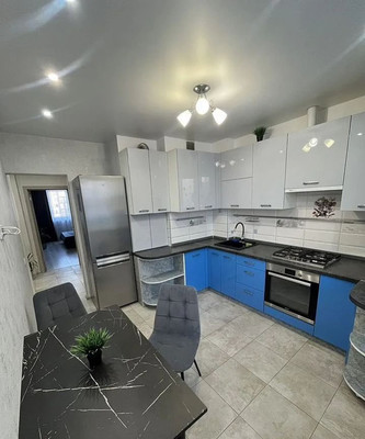 Продам двухкомнатную (2-комн.) квартиру, Летняя ул, 70, Калининград г