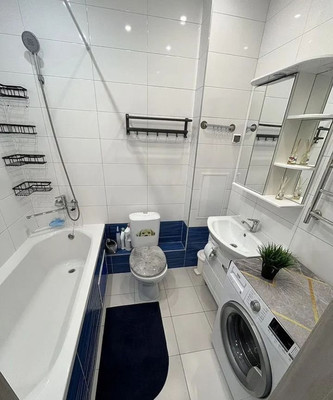 Продам двухкомнатную (2-комн.) квартиру, Летняя ул, 70, Калининград г