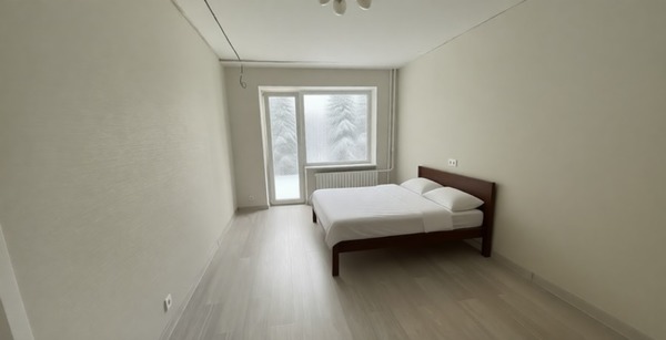 Продам двухкомнатную (2-комн.) квартиру, Автомобильная ул, 15, Калининград г