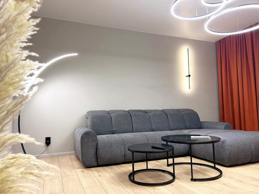 Продам двухкомнатную (2-комн.) квартиру, Орудийная ул, 1А, Калининград г