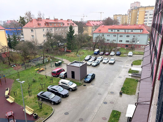 Продам двухкомнатную (2-комн.) квартиру, Орудийная ул, 1А, Калининград г