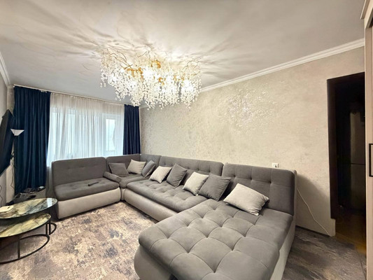 Продам трехкомнатную (3-комн.) квартиру, Ленина пр-кт, 73, Нальчик г