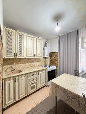 Продам трехкомнатную (3-комн.) квартиру, Ленина пр-кт, 73, Нальчик г