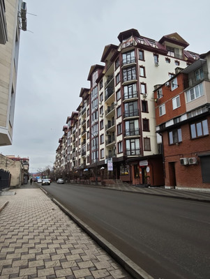 Продам двухкомнатную (2-комн.) квартиру, Ногмова ул, 7, Нальчик г