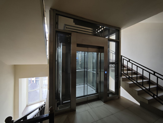 Продам двухкомнатную (2-комн.) квартиру, Ногмова ул, 7, Нальчик г