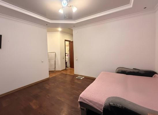 Продам однокомнатную (1-комн.) квартиру, А.А.Кадырова ул, 24ак1, Нальчик г