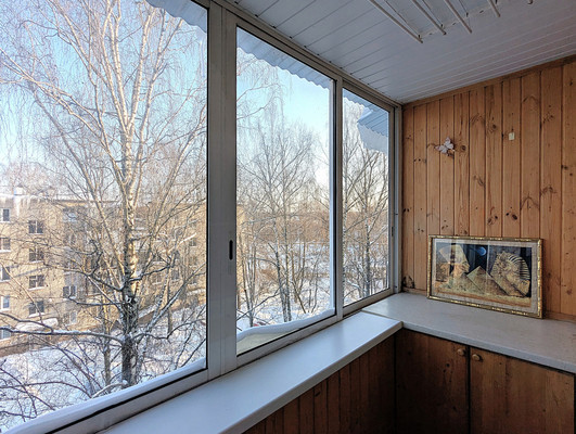 Продам двухкомнатную (2-комн.) квартиру, 50 лет Октября (Климовск мкр.) пр-кт, 19А, Подольск г