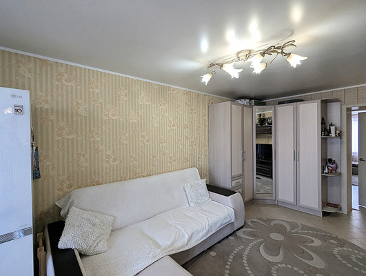 Продам двухкомнатную (2-комн.) квартиру, 50 лет Октября (Климовск мкр.) пр-кт, 19А, Подольск г