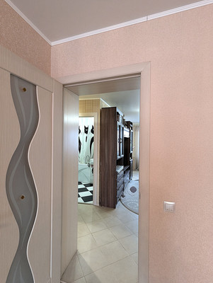 Продам двухкомнатную (2-комн.) квартиру, 50 лет Октября (Климовск мкр.) пр-кт, 19А, Подольск г