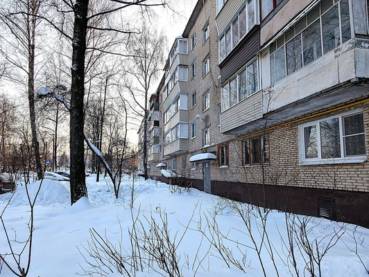 Продам двухкомнатную (2-комн.) квартиру, 50 лет Октября (Климовск мкр.) пр-кт, 19А, Подольск г