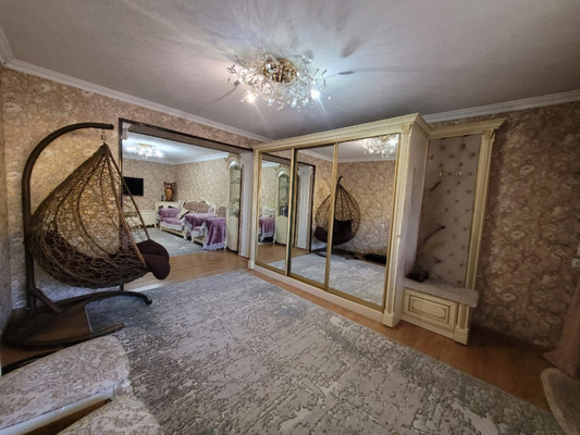 Продам трехкомнатную (3-комн.) квартиру, имени Гагарина Юрия Алексеевича ул, 10, Баксан г