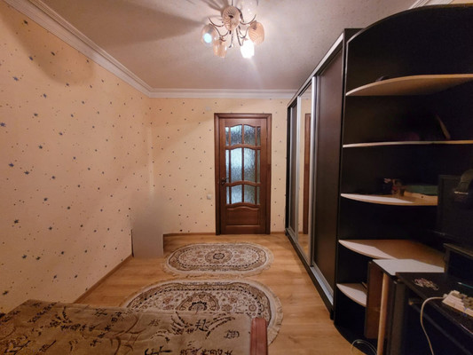 Продам трехкомнатную (3-комн.) квартиру, имени Гагарина Юрия Алексеевича ул, 10, Баксан г