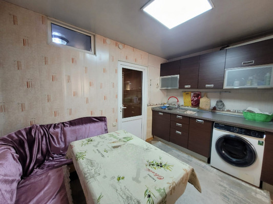 Продам трехкомнатную (3-комн.) квартиру, имени Гагарина Юрия Алексеевича ул, 10, Баксан г