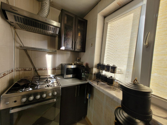 Продам трехкомнатную (3-комн.) квартиру, имени Гагарина Юрия Алексеевича ул, 10, Баксан г